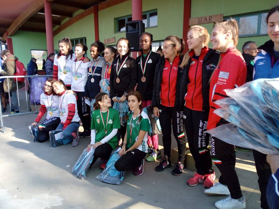 Riccardi F staffetta cross 2018 podio